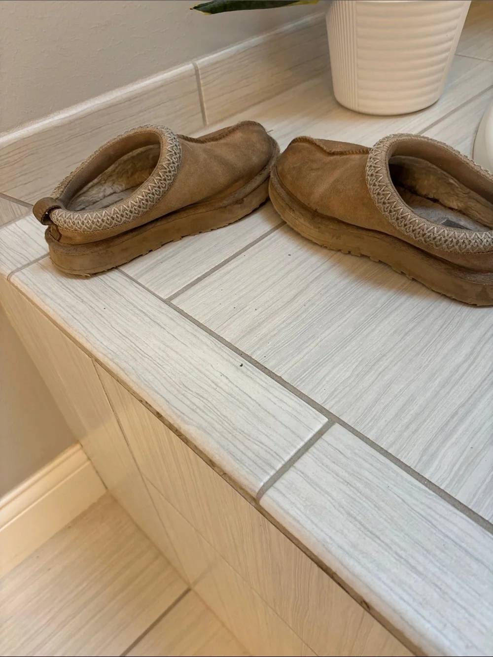 UGG cozy slip